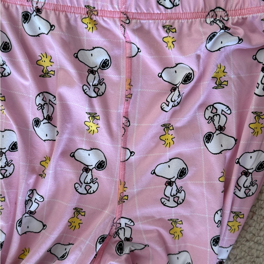 Snoopy Pink Pajama Set - Graphic Top & Printed long pants with elastic waist - Picture 2 of 4